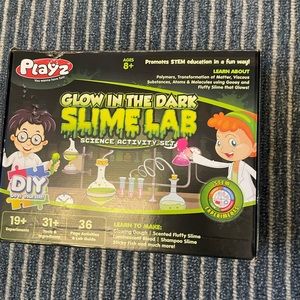 Playz Glow in the Dark Slime Lab Activity Playset